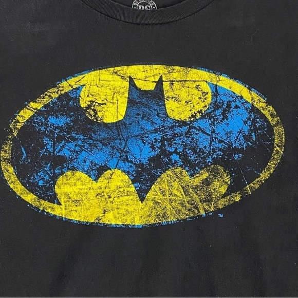DC Comics Batman Graphic Tee Sz Small Black Cotton - Picture 3 of 8